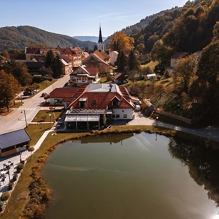 Kozjanski Dvor Podčetrtek Extérieur photo