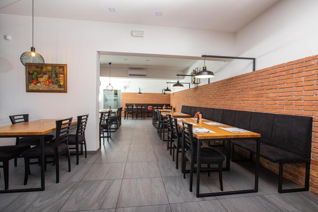 Kozjanski Dvor Podčetrtek Extérieur photo