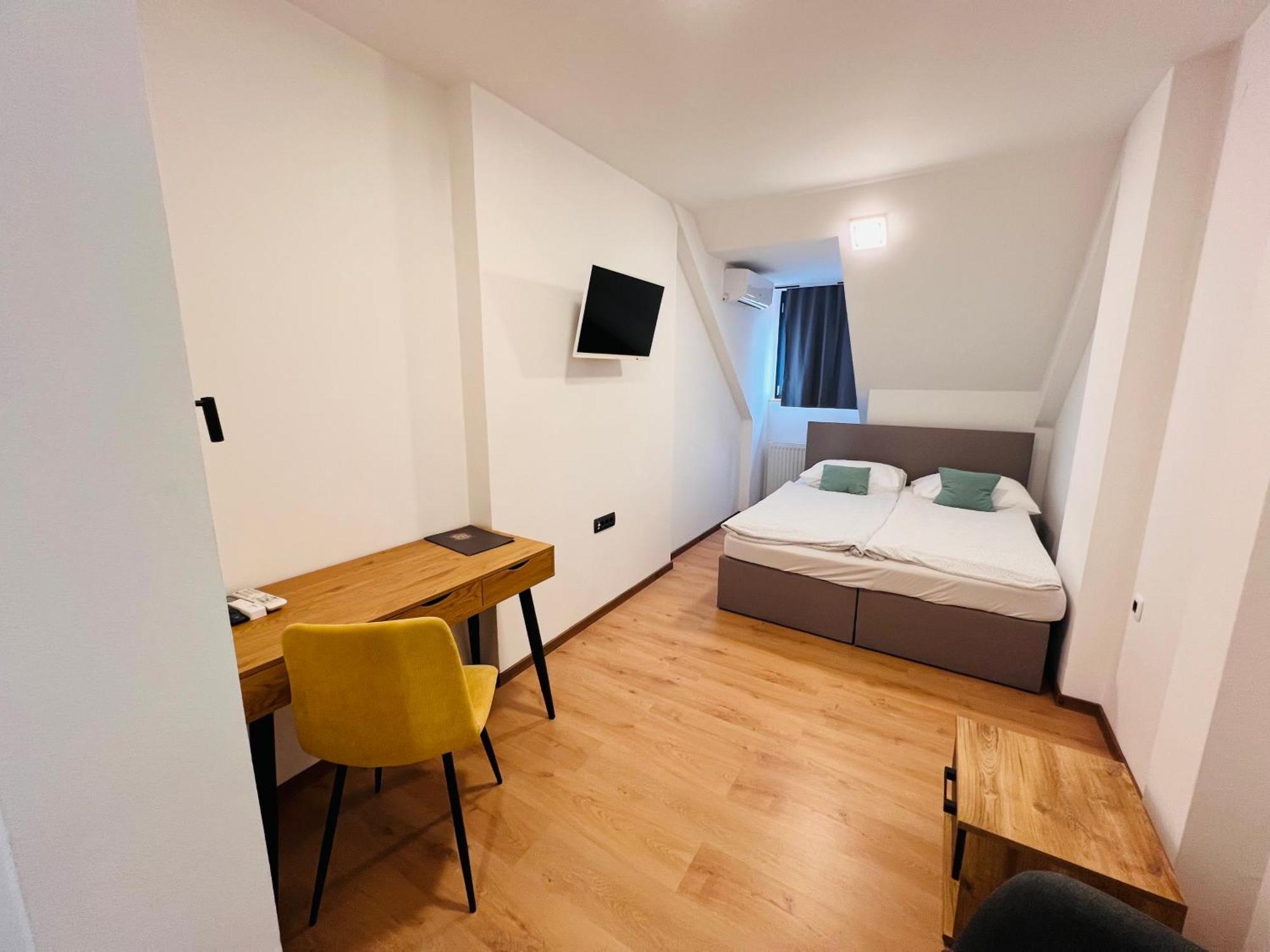 Kozjanski Dvor Podčetrtek Extérieur photo