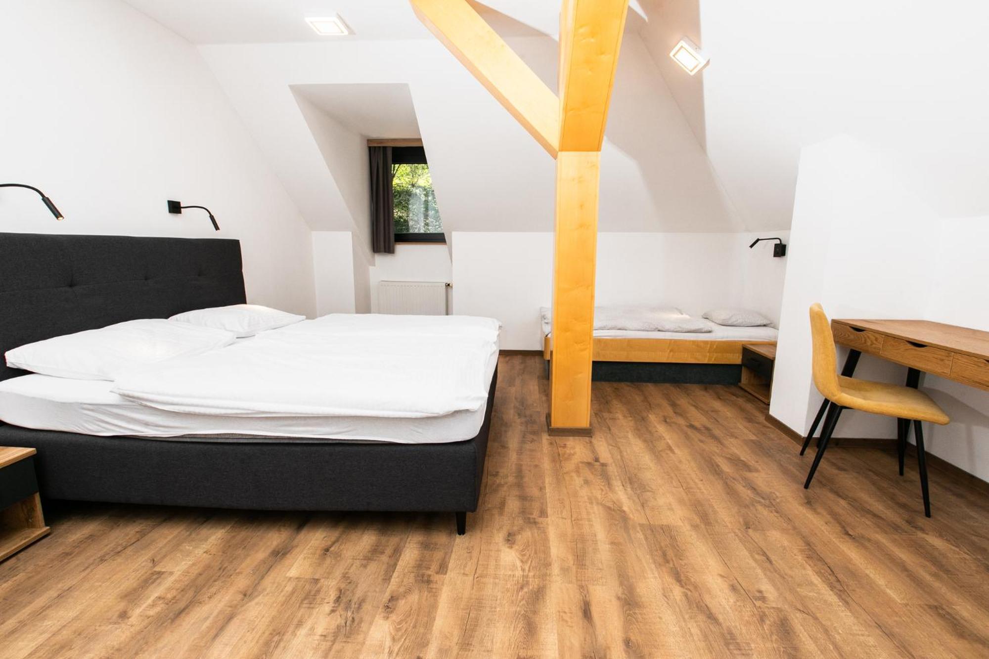 Kozjanski Dvor Podčetrtek Extérieur photo