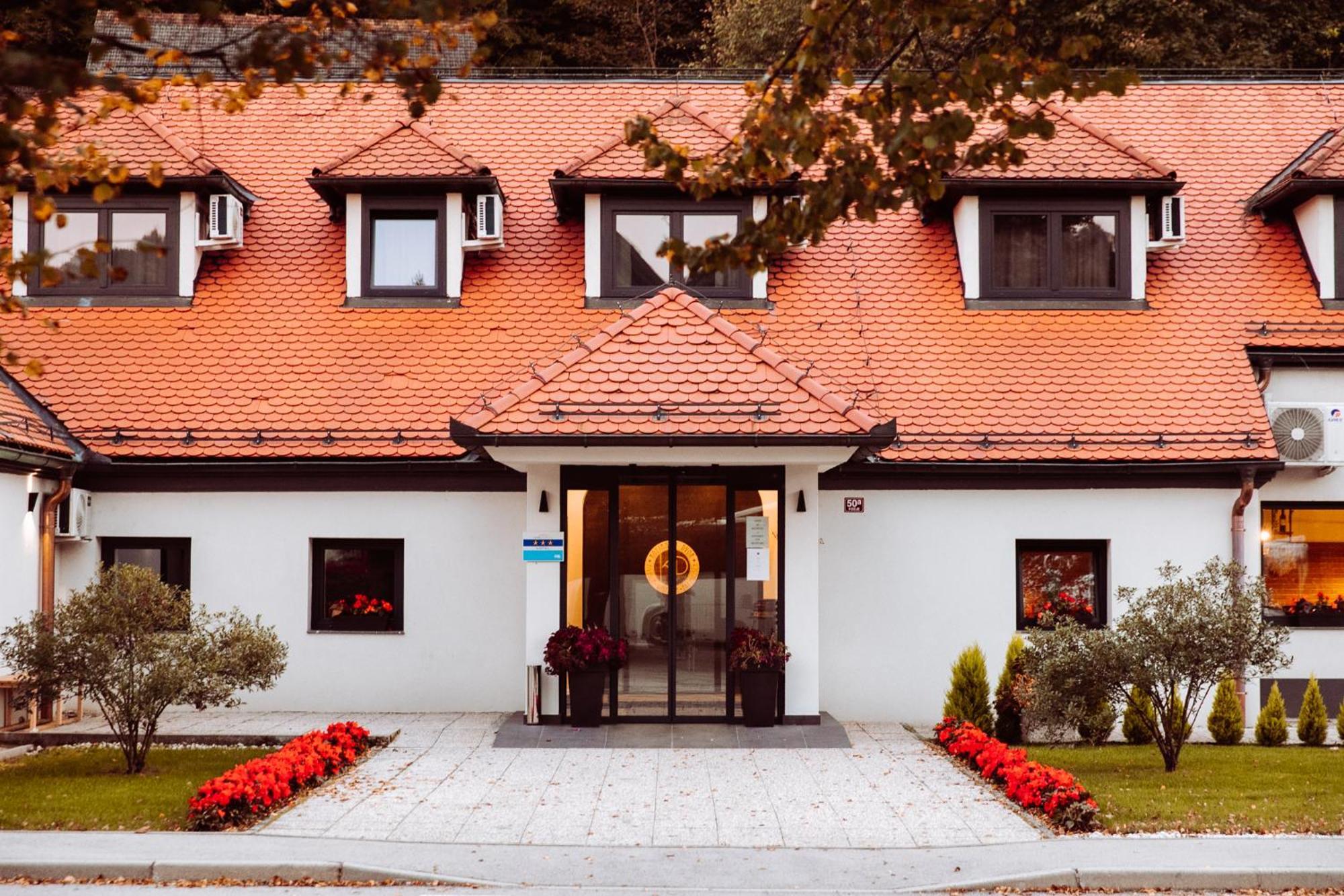 Kozjanski Dvor Podčetrtek Extérieur photo