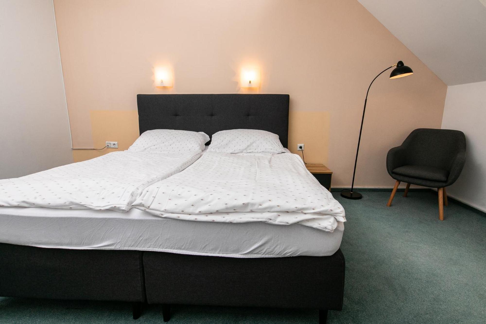 Kozjanski Dvor Podčetrtek Extérieur photo